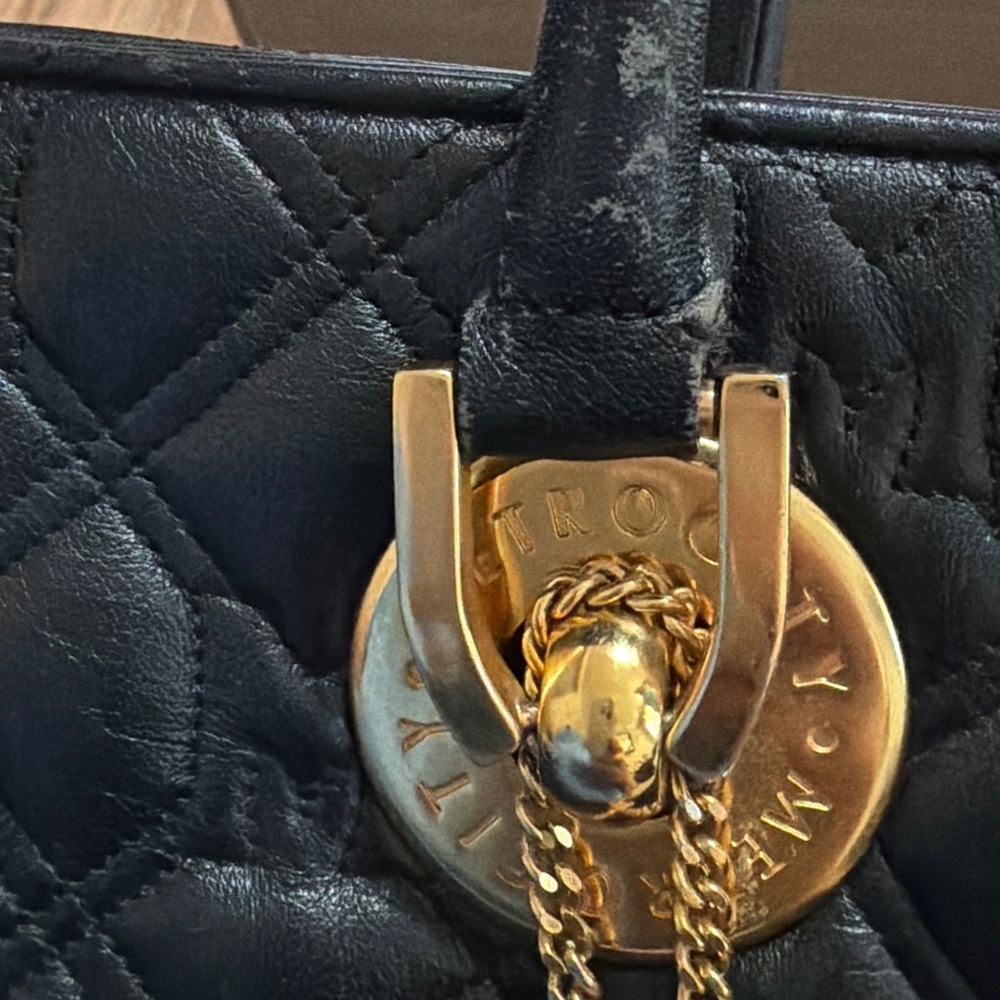 Authentic MetroCity quilted handbag - Picture 3 of 12